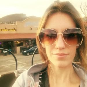 Meet your Posher, Laura